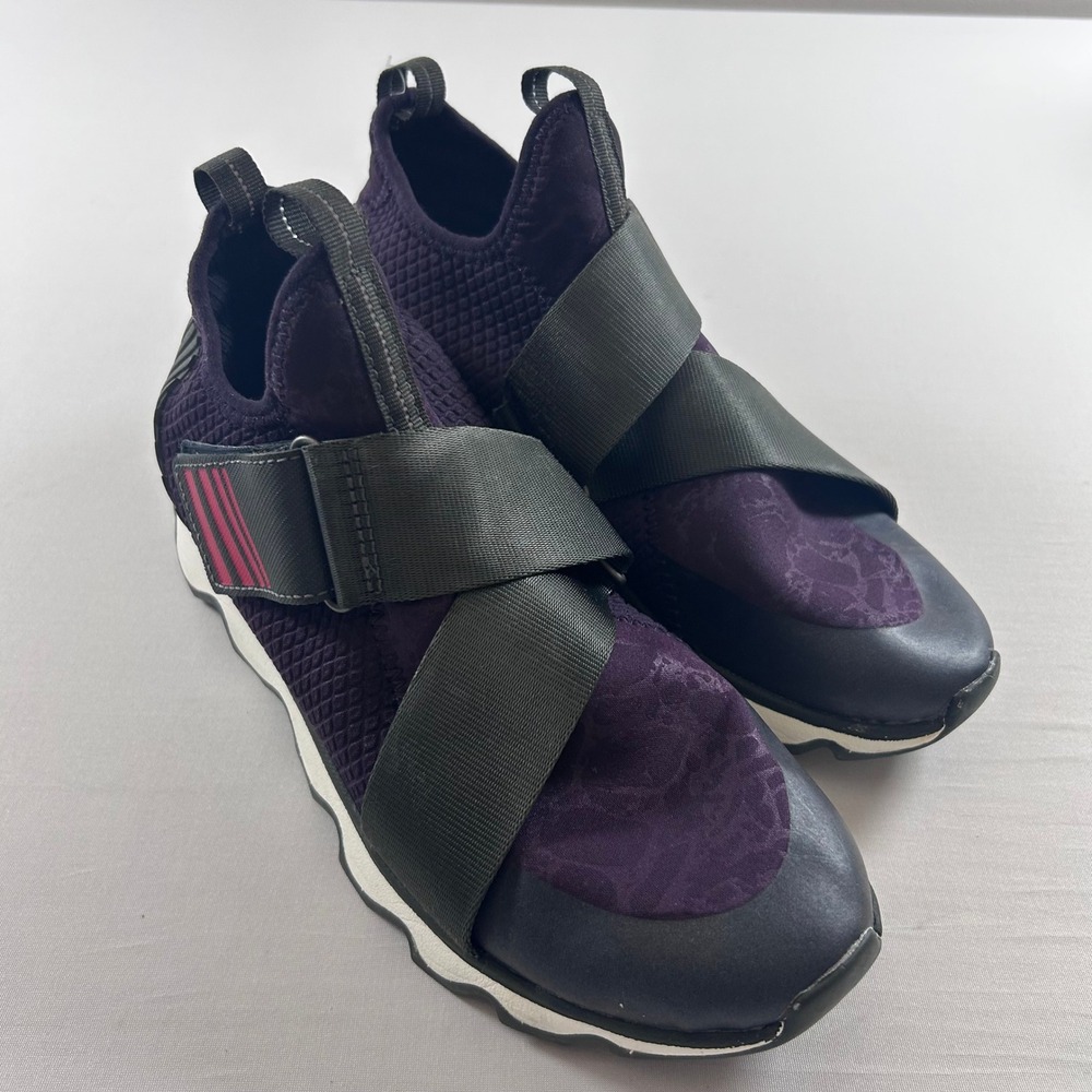 SOREL Kinetic Sneak Women 8.5 Purple‎ Black Cross Strap Low Top Sneaker Comfort